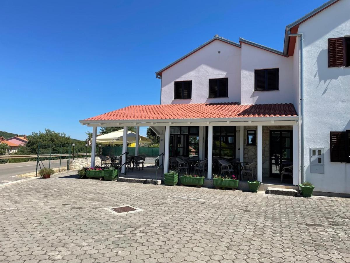 Ladonja Bb Rooms, Family Run Bed & Breakfast Rovinjsko Selo Exterior foto