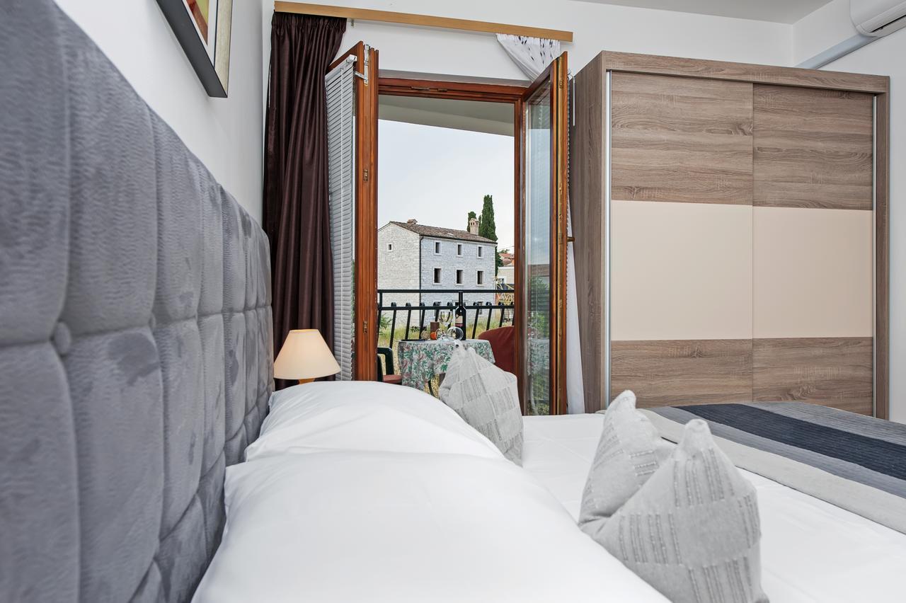 Ladonja Bb Rooms, Family Run Bed & Breakfast Rovinjsko Selo Exterior foto